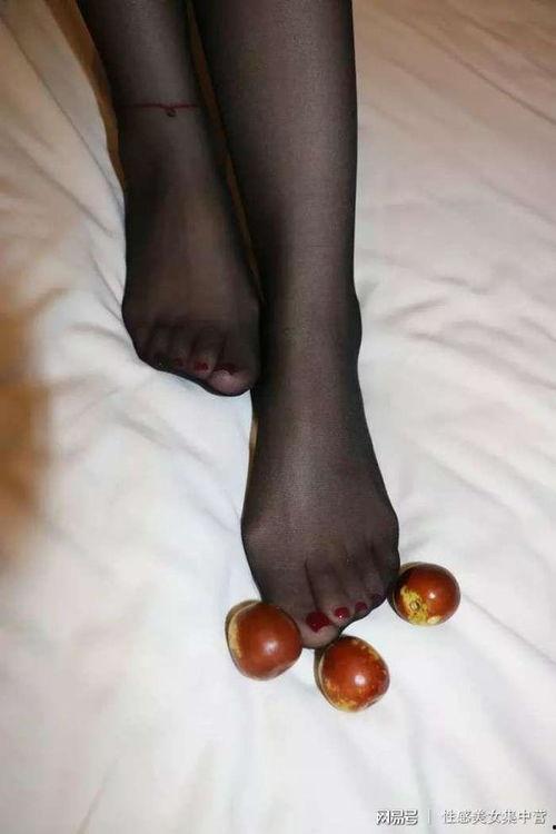 自拍洗浴美足丝袜图片,自拍洗浴美足丝袜，捕捉日常中的优雅瞬间